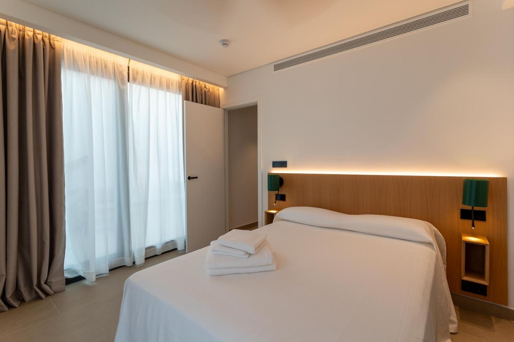 Hotel Apartamentos Hamus Conil De La Frontera Buitenkant foto
